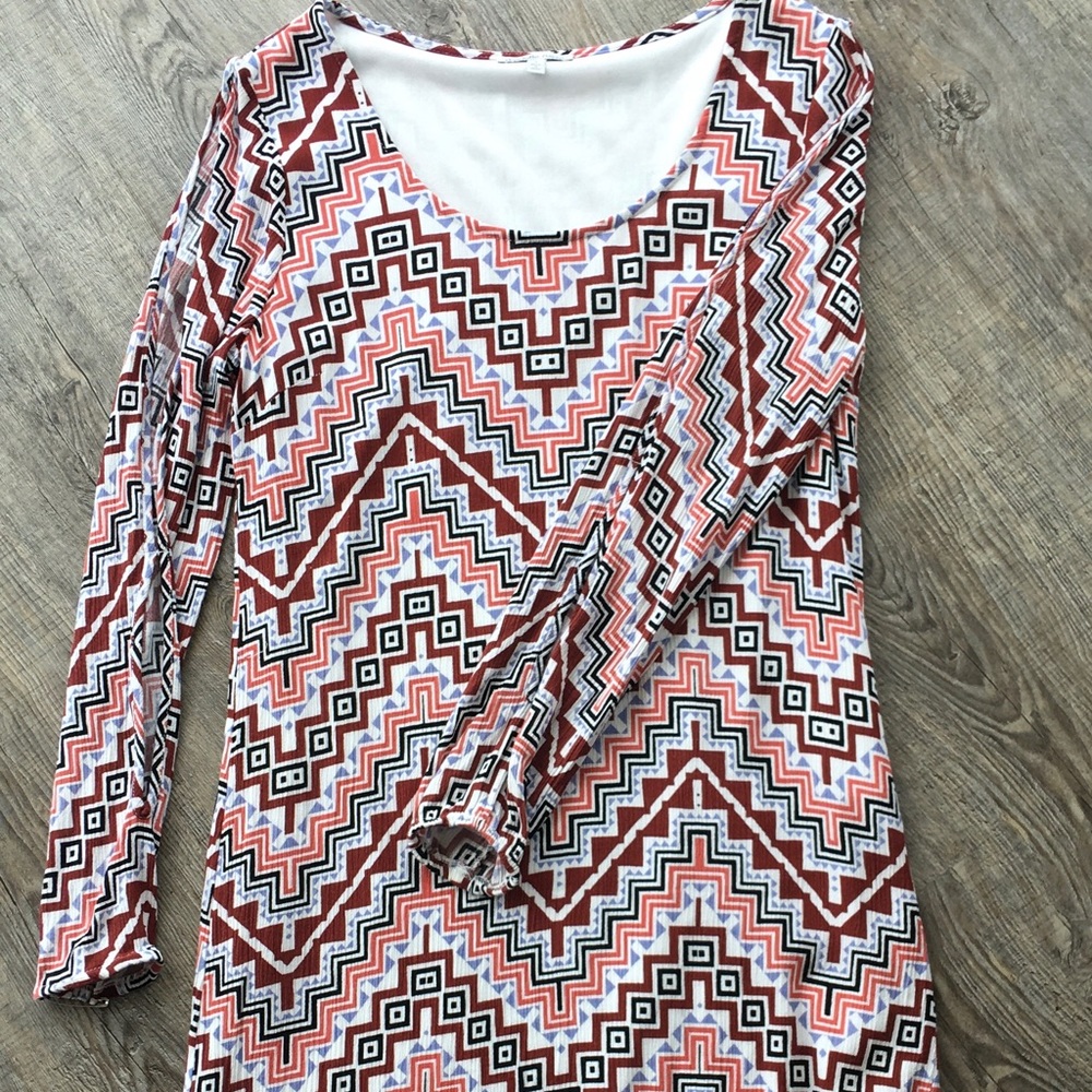 Charlotte Russe s ls geometric print dress